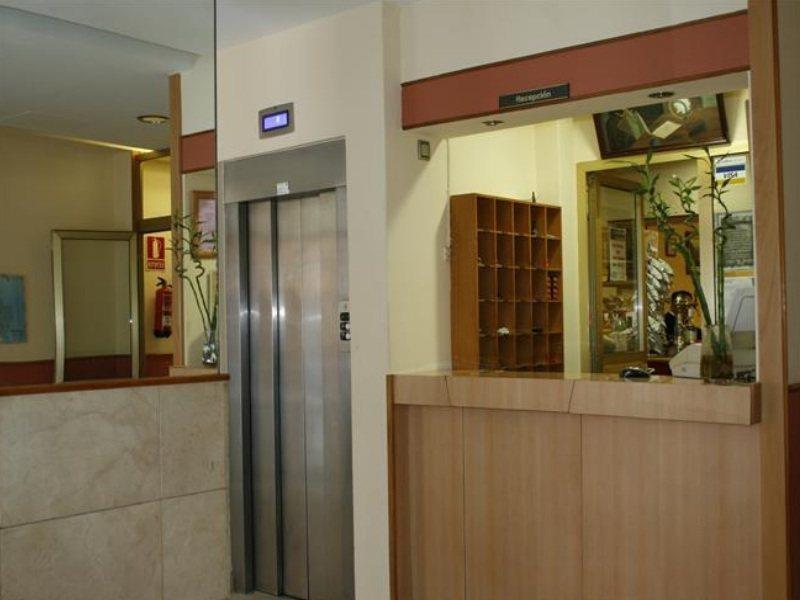Hostal Liste Station A Coruña Eksteriør billede