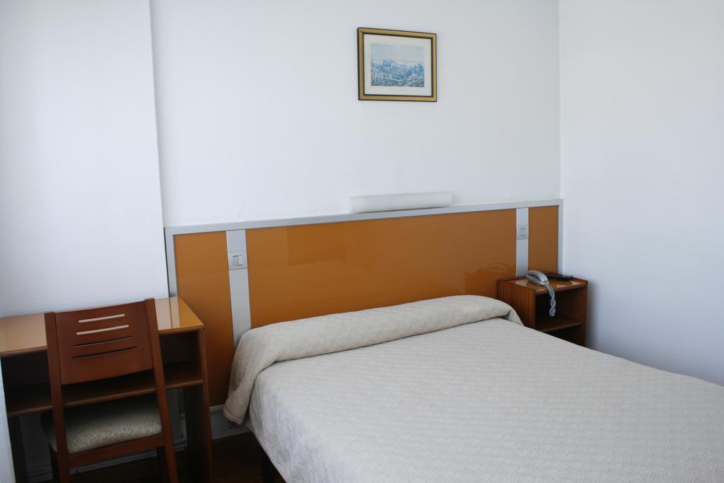Hostal Liste Station A Coruña Værelse billede